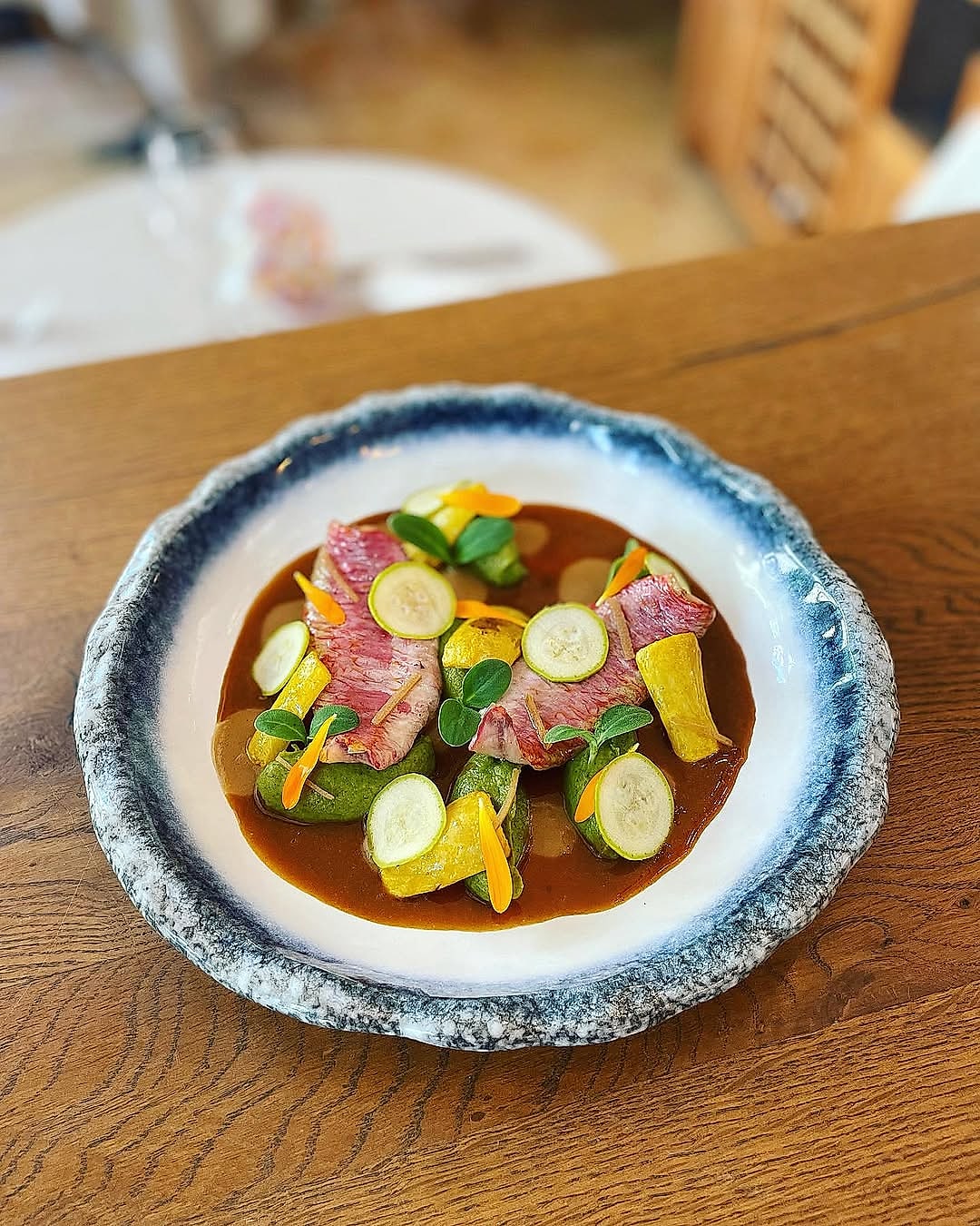 Rouget barbet, déclinaison de courgettes et citron confit